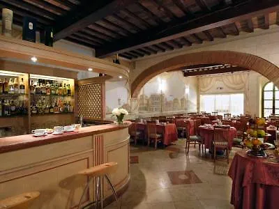 Bologna 4* פיזה