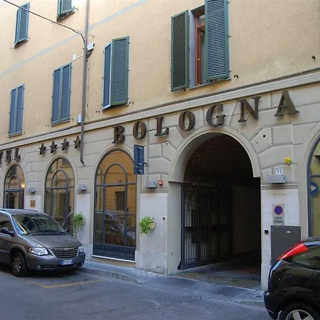Отель Bologna 4*